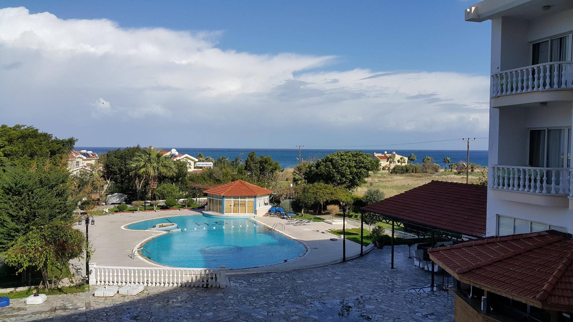 Sempati Hotel Lapithos  Exterior photo